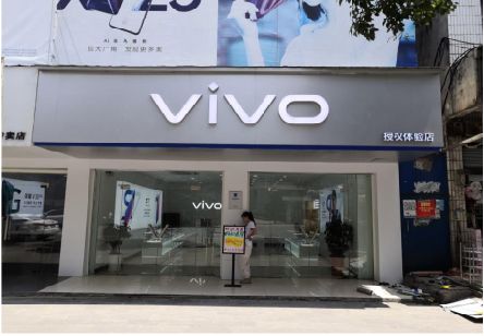 平和}做一个门店面广告招牌需要多少钱？
